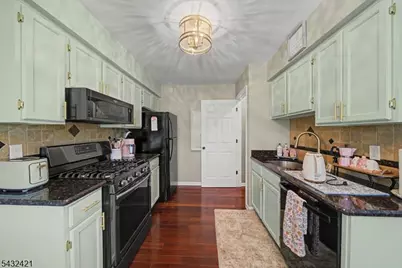 825 Sierra Dr, Independence Township, NJ 07840 - Photo 5