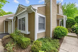 10 Exeter Rd, Bedminster Township, NJ 07921 - Photo 3