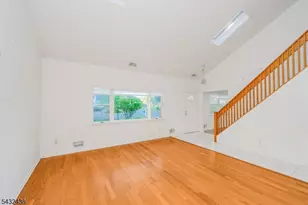 9 Sycamore Ln, Piscataway Township, NJ 08854 - Photo 7