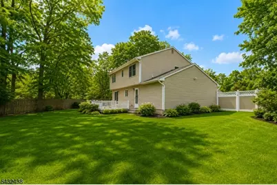 9 Sycamore Ln, Piscataway Township, NJ 08854 - Photo 3