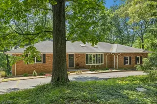 783 Long Hill Rd, Long Hill Township, NJ 07933 - Photo 3