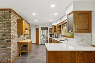 783 Long Hill Rd, Long Hill Township, NJ 07933 - Photo 15