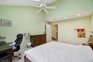118 Coppertree Ct, Edison, NJ 08820 - Photo 21