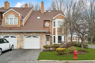 118 Coppertree Ct, Edison Twp., NJ 08820 - Photo 1