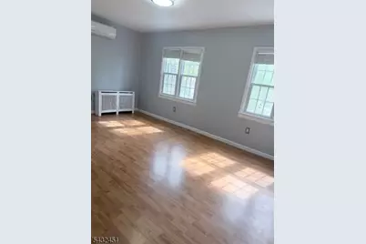 37 Lee Rd, Livingston, NJ 07039 - Photo 9