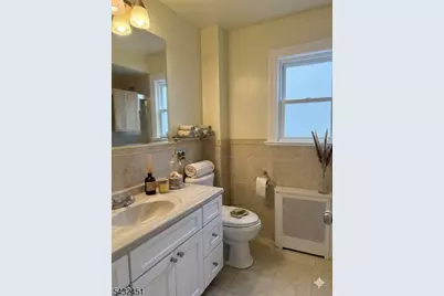 37 Lee Rd, Livingston, NJ 07039 - Photo 7