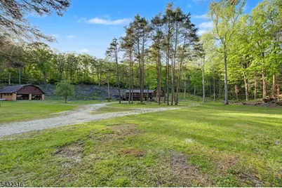 1127 Dark Moon Rd, Frelinghuysen Township, NJ 07860 - Photo 3