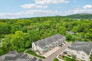605 Lopez Ln, Morris Plains, NJ 07950 - Photo 15