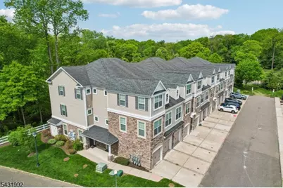 605 Lopez Ln, Morris Plains, NJ 07950 - Photo 13