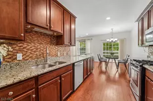 605 Lopez Ln, Morris Plains, NJ 07950 - Photo 3