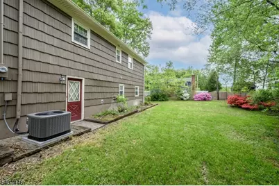 1 Ash Ln, Parsippany, NJ 07034 - Photo 31