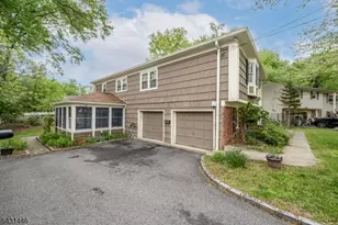 1 Ash Ln, Parsippany, NJ 07034 - Photo 33