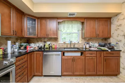 1 Ash Ln, Parsippany, NJ 07034 - Photo 13