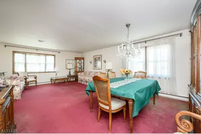 1 Ash Ln, Parsippany, NJ 07034 - Photo 9