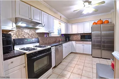 2301 Trafalgar Sq, Hillsborough Township, NJ 08844 - Photo 3