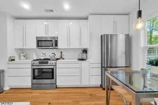 6 Clark Ct, Bernards Township, NJ 07920 - Photo 9