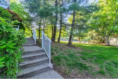 6 Clark Ct, Bernards Township, NJ 07920 - Photo 3