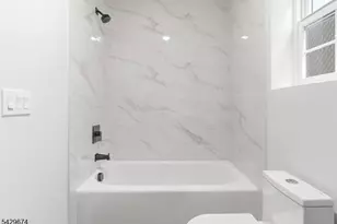 129 Mt Pleasant Ave, Newark, NJ 07104 - Photo 7
