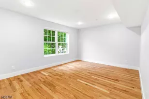 129 Mt Pleasant Ave, Newark, NJ 07104 - Photo 17
