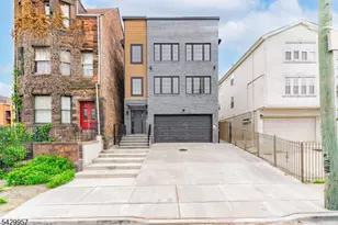 129 Mt Pleasant Ave, Newark, NJ 07104 - Photo 21