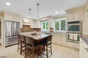 7 Pontiac Dr, Wayne, NJ 07470 - Photo 9