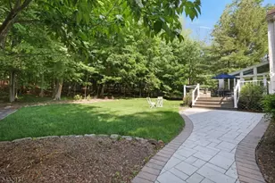 7 Pontiac Dr, Wayne, NJ 07470 - Photo 27