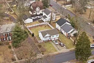 674 Berkeley Ave, Orange, NJ 07050 - Photo 23