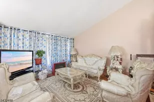 674 Berkeley Ave, Orange, NJ 07050 - Photo 7