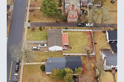 674 Berkeley Ave, Orange, NJ 07050 - Photo 25
