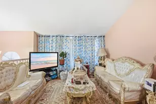 674 Berkeley Ave, Orange, NJ 07050 - Photo 11