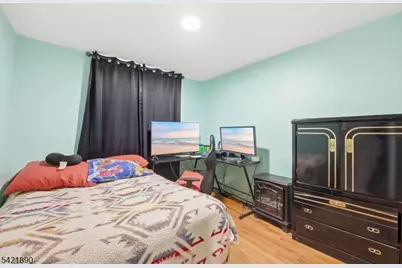 674 Berkeley Ave, Orange, NJ 07050 - Photo 11