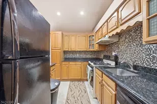 674 Berkeley Ave, Orange, NJ 07050 - Photo 13