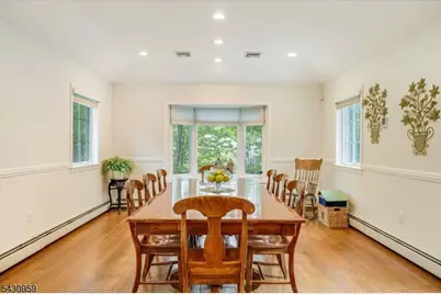 6 Driftway, Roseland, NJ 07068 - Photo 17