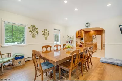 6 Driftway, Roseland, NJ 07068 - Photo 19