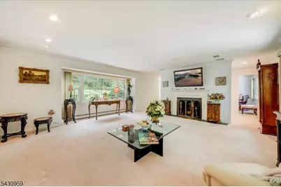 6 Driftway, Roseland, NJ 07068 - Photo 7