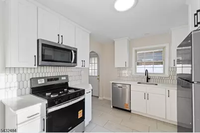1267 Hollywood Ave, Plainfield, NJ 07060 - Photo 5