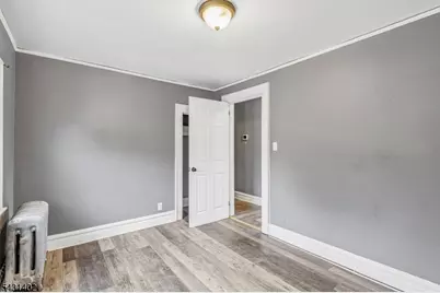 301 E 9th Ave, Roselle, NJ 07203 - Photo 21