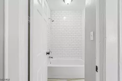 301 E 9th Ave, Roselle, NJ 07203 - Photo 23
