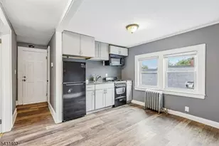 301 E 9th Ave, Roselle, NJ 07203 - Photo 15