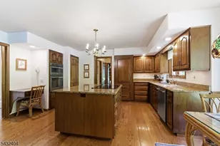 13 Hamden Rd, Franklin Township, NJ 08822 - Photo 9