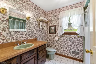 13 Hamden Rd, Franklin Township, NJ 08822 - Photo 31