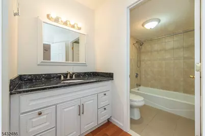 5 Linden St #3J, Hackensack, NJ 07601 - Photo 15