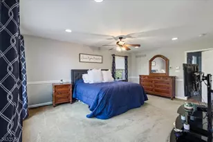 1 Tanager Dr, Raritan Township, NJ 08551 - Photo 17