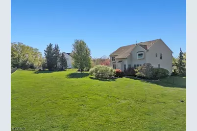 1 Tanager Dr, Raritan Township, NJ 08551 - Photo 43