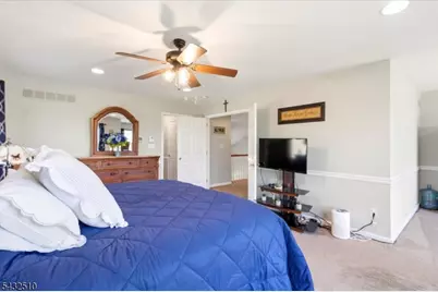 1 Tanager Dr, Raritan Township, NJ 08551 - Photo 29