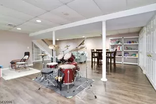 93 Summit Ct, Westfield, NJ 07090 - Photo 33