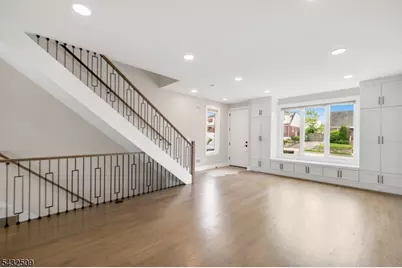 139 Philip, Elmwood Park, NJ 07407 - Photo 3