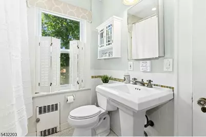 380 Elm Ave, Rahway, NJ 07065 - Photo 25