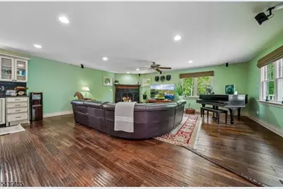 73 The Fairway, Cedar Grove, NJ 07009 - Photo 15
