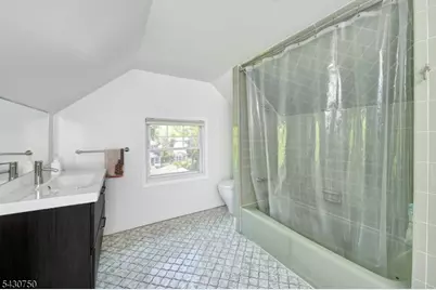 42 Norman Rd, Montclair Twp., NJ 07043 - Photo 27